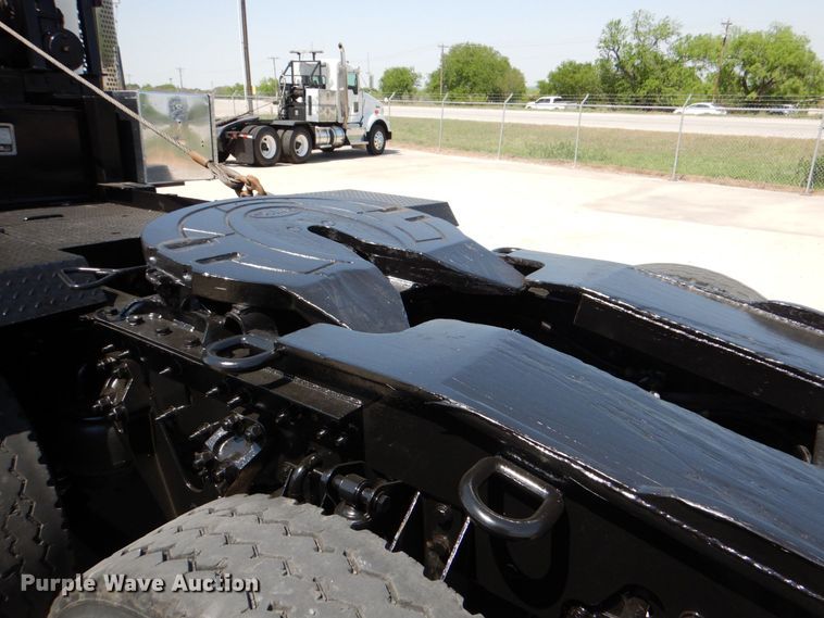 image for item DJ0771 2012 Kenworth T800  winch truck