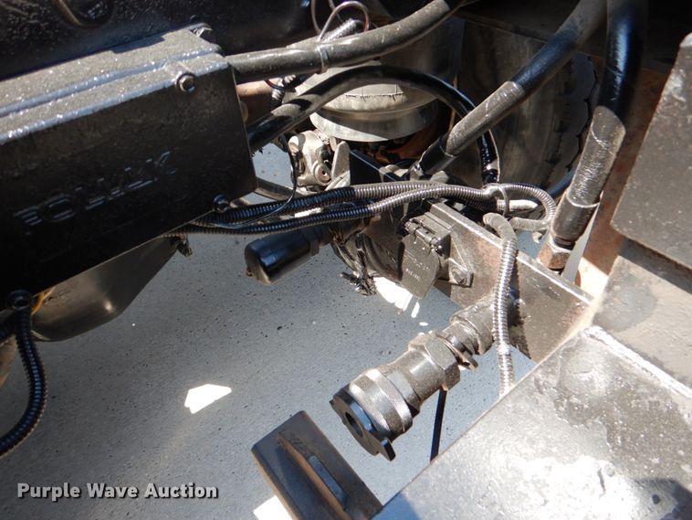 image for item DJ0771 2012 Kenworth T800  winch truck