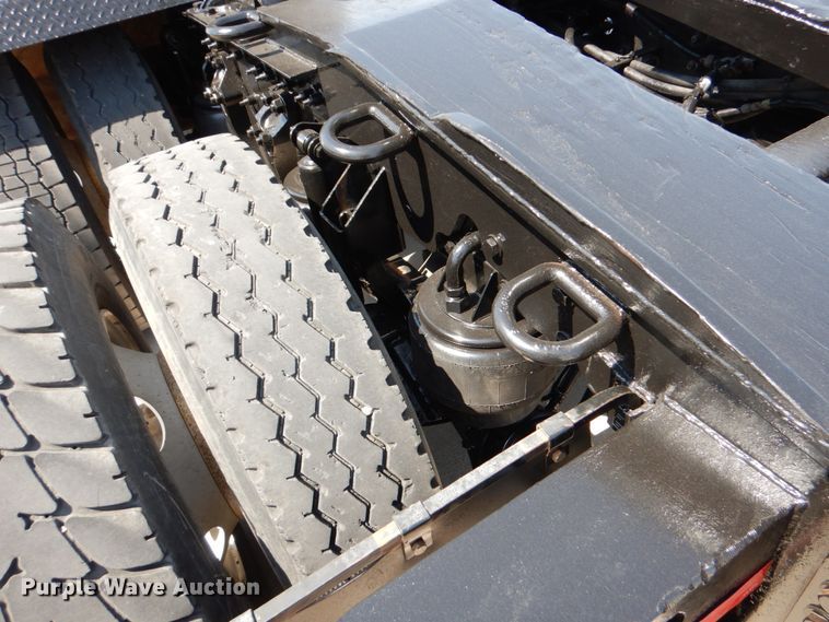 image for item DJ0771 2012 Kenworth T800  winch truck