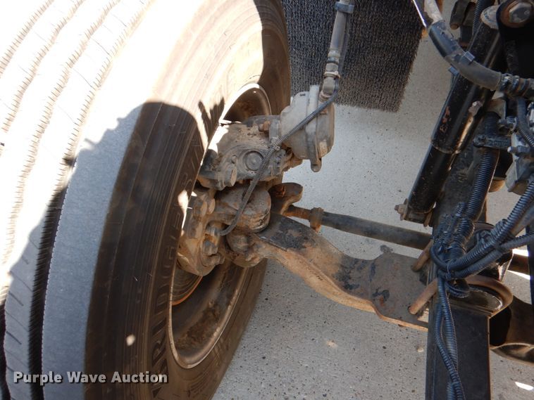 image for item DJ0771 2012 Kenworth T800  winch truck