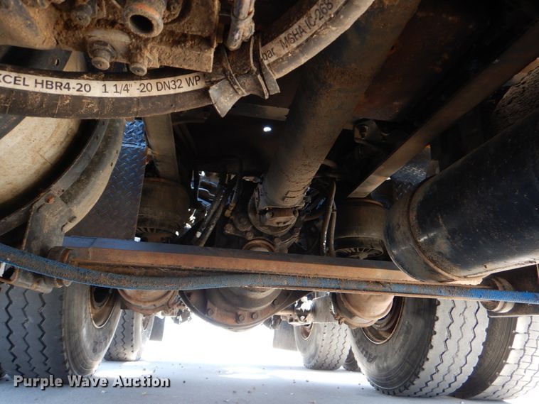 image for item DJ0771 2012 Kenworth T800  winch truck