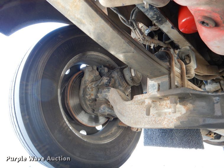 image for item DJ0771 2012 Kenworth T800  winch truck