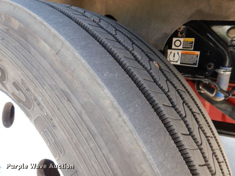 image for item DJ0771 2012 Kenworth T800  winch truck