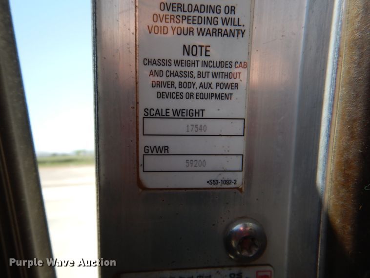 image for item DJ0771 2012 Kenworth T800  winch truck