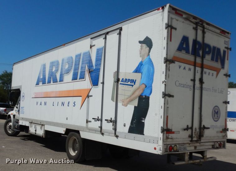 image for item DJ0772 2006 International 4300  box truck