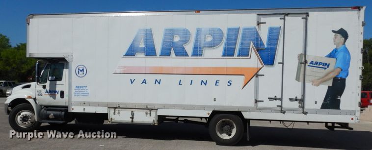 image for item DJ0772 2006 International 4300  box truck