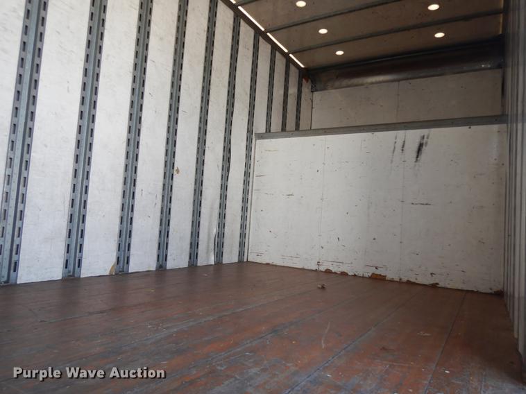 image for item DJ0772 2006 International 4300  box truck