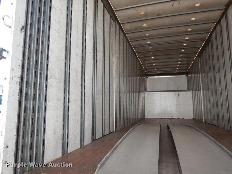 image for item DJ0772 2006 International 4300  box truck