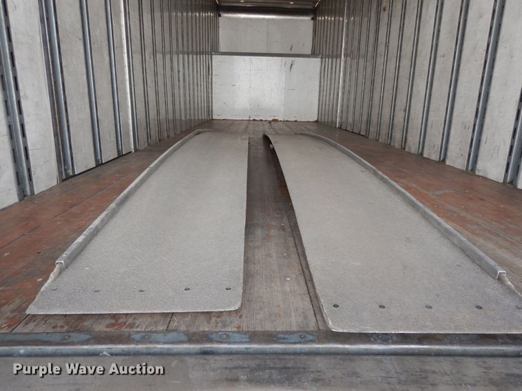 image for item DJ0772 2006 International 4300  box truck