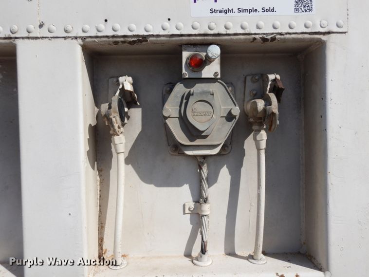 image for item DJ0773 1983 Kentucky  moving van trailer