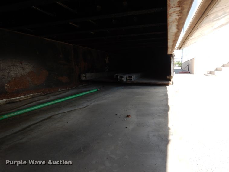 image for item DJ0773 1983 Kentucky  moving van trailer