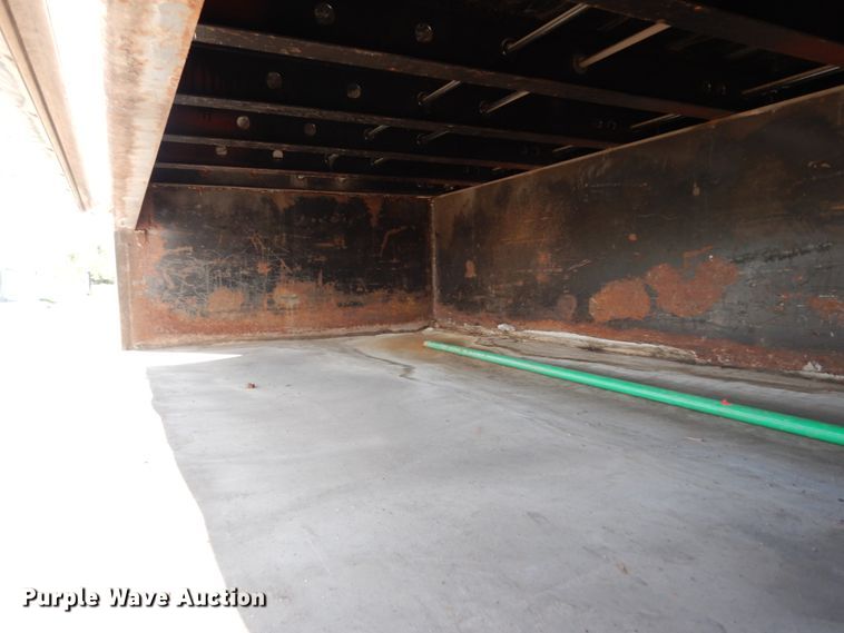 image for item DJ0773 1983 Kentucky  moving van trailer