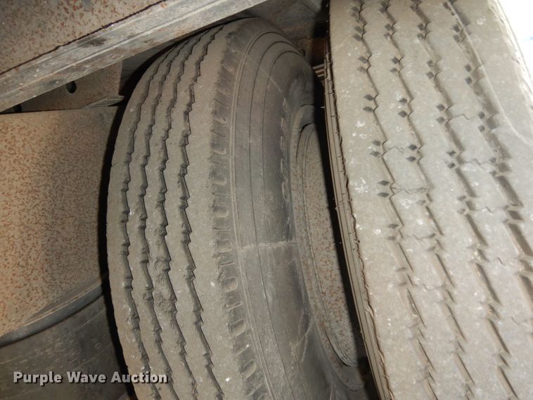 image for item DJ0773 1983 Kentucky  moving van trailer