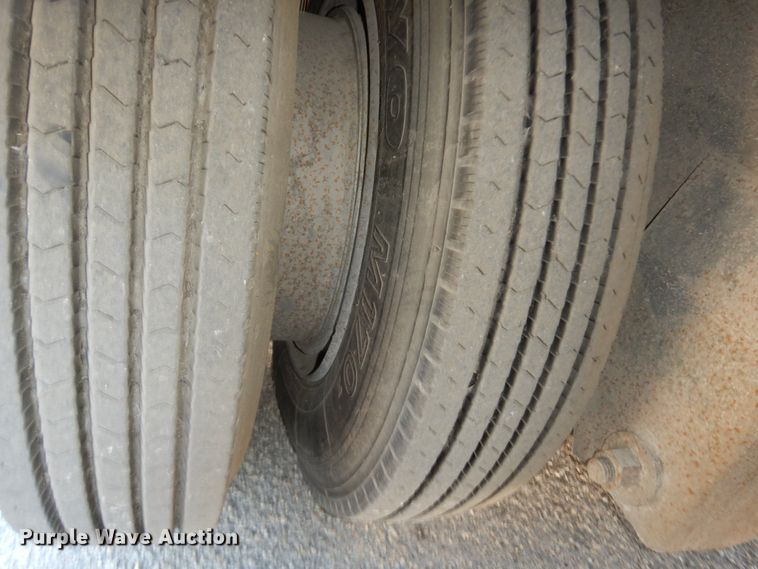 image for item DJ0773 1983 Kentucky  moving van trailer