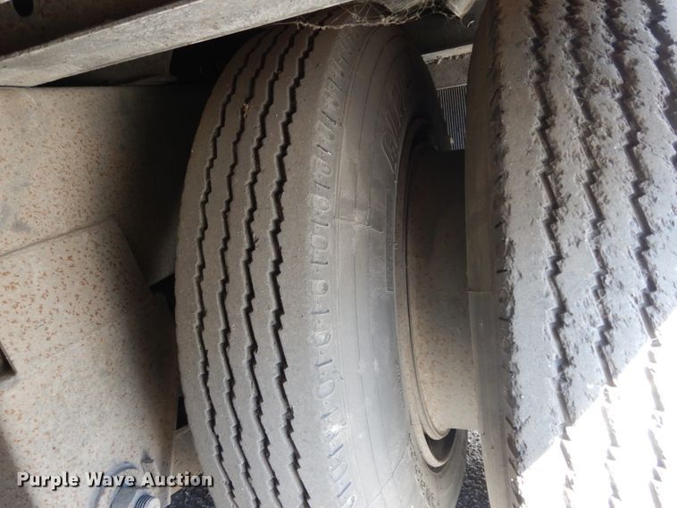 image for item DJ0773 1983 Kentucky  moving van trailer