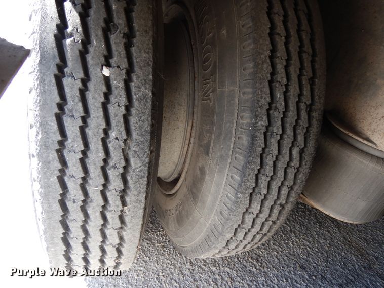 image for item DJ0773 1983 Kentucky  moving van trailer