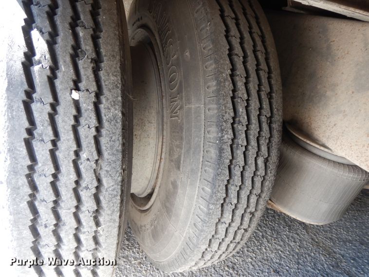 image for item DJ0773 1983 Kentucky  moving van trailer