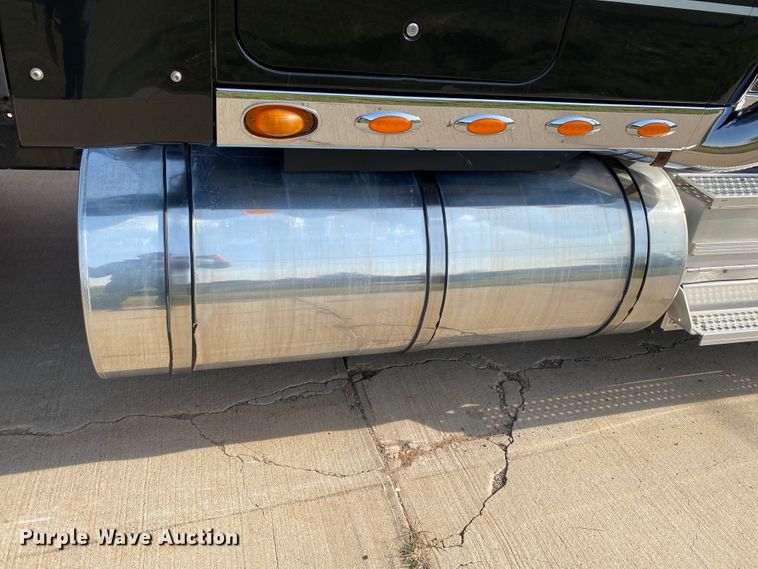 image for item DJ1198 2010 International Lonestar  Harley-Davidson edition semi truck