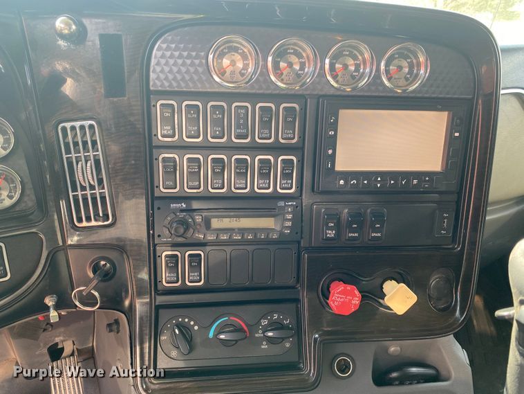 image for item DJ1198 2010 International Lonestar  Harley-Davidson edition semi truck