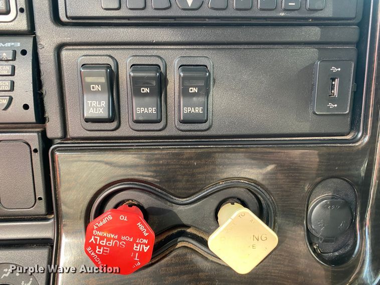 image for item DJ1198 2010 International Lonestar  Harley-Davidson edition semi truck