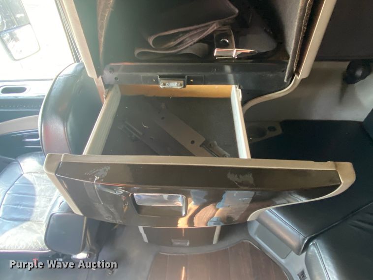 image for item DJ1198 2010 International Lonestar  Harley-Davidson edition semi truck