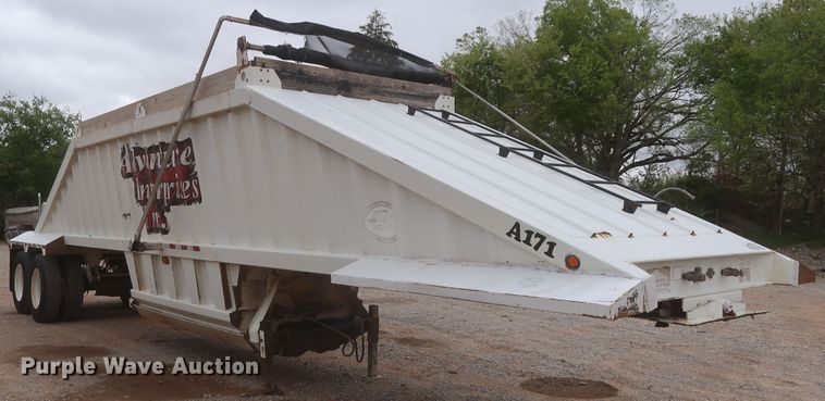 image for item DJ1887 2011 CTS BDT-40  bottom dump trailer