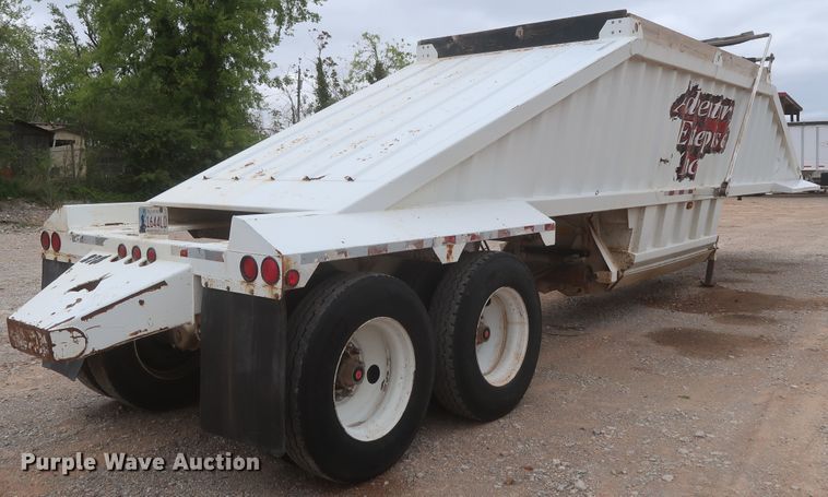 image for item DJ1887 2011 CTS BDT-40  bottom dump trailer