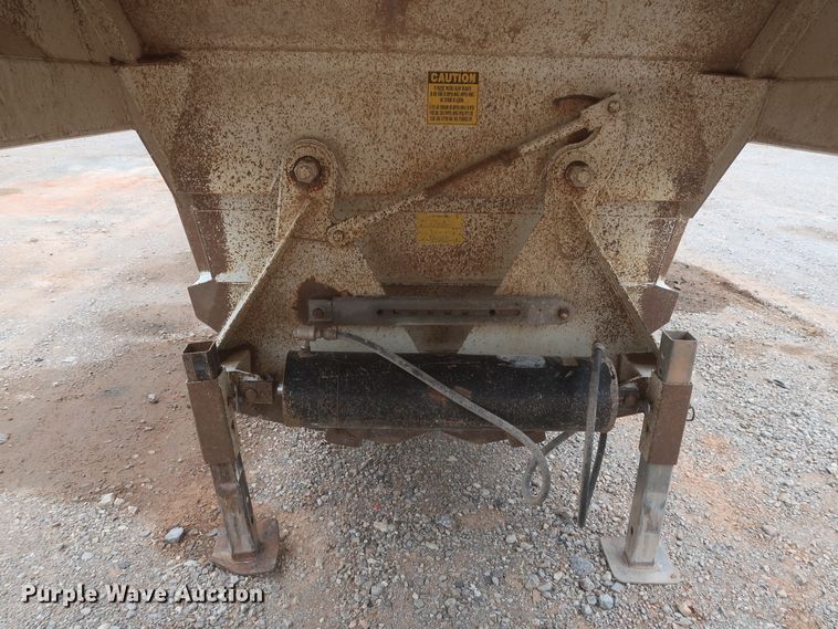 image for item DJ1887 2011 CTS BDT-40  bottom dump trailer