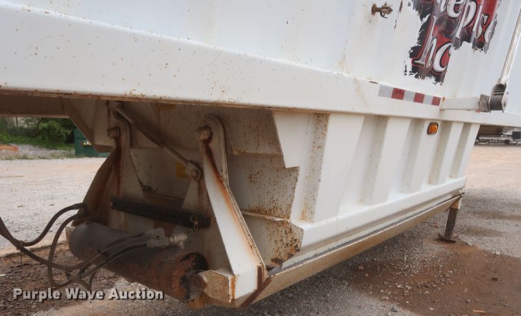 image for item DJ1887 2011 CTS BDT-40  bottom dump trailer