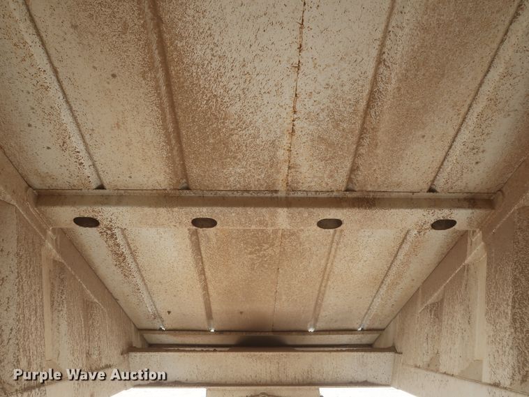 image for item DJ1887 2011 CTS BDT-40  bottom dump trailer