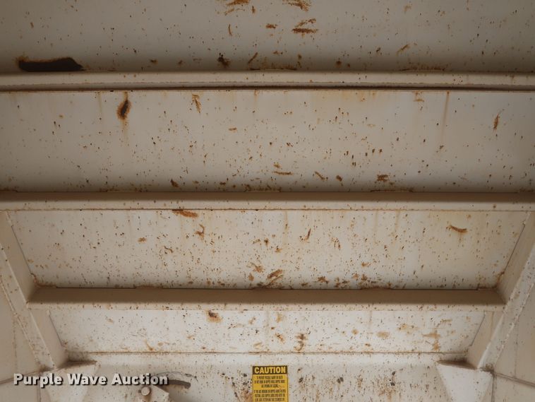 image for item DJ1887 2011 CTS BDT-40  bottom dump trailer