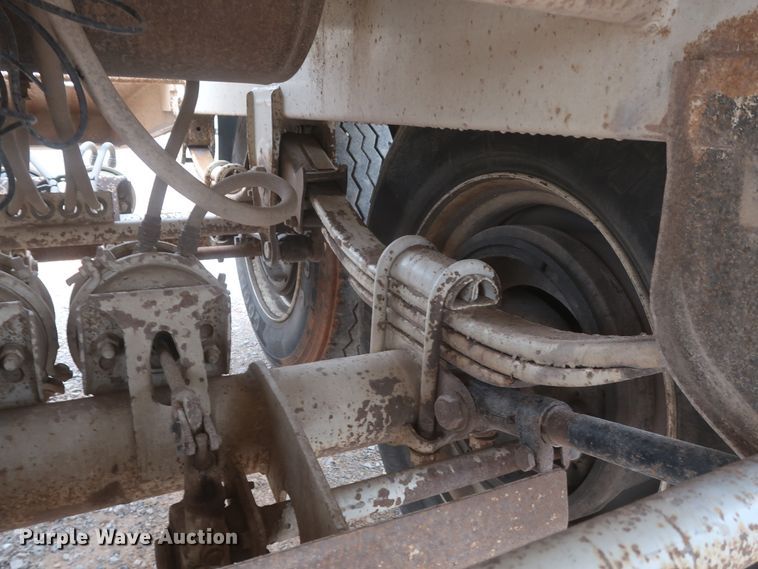 image for item DJ1887 2011 CTS BDT-40  bottom dump trailer