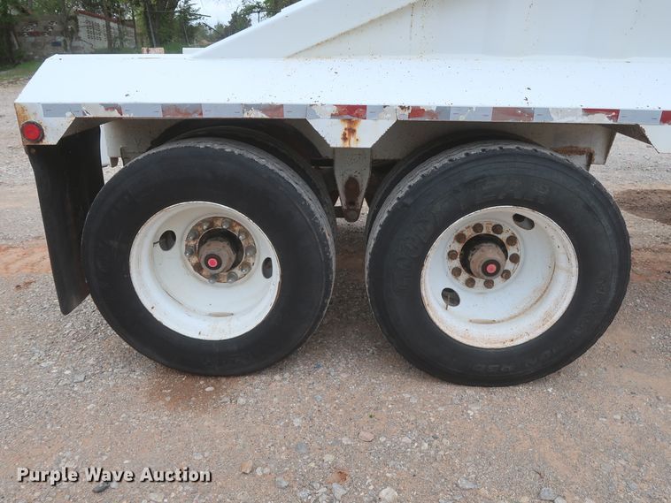 image for item DJ1887 2011 CTS BDT-40  bottom dump trailer