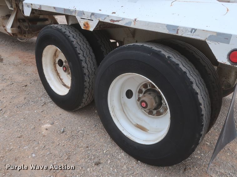 image for item DJ1887 2011 CTS BDT-40  bottom dump trailer