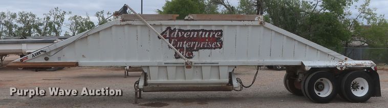 image for item DJ1888 2006 CTS BDT-40  bottom dump trailer