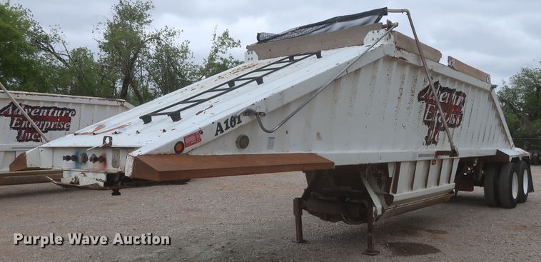 image for item DJ1888 2006 CTS BDT-40  bottom dump trailer
