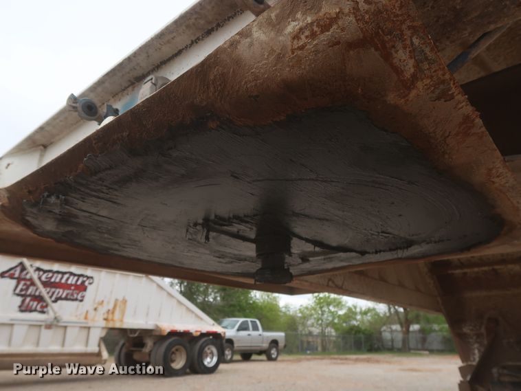 image for item DJ1888 2006 CTS BDT-40  bottom dump trailer