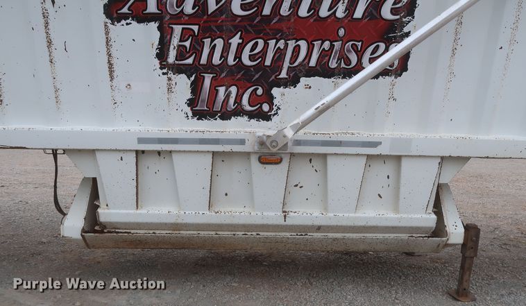 image for item DJ1888 2006 CTS BDT-40  bottom dump trailer