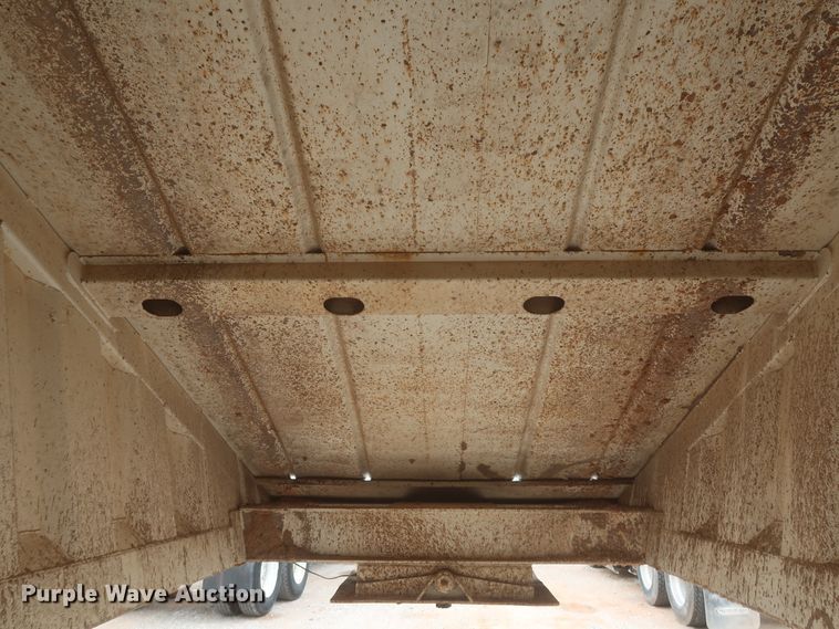 image for item DJ1888 2006 CTS BDT-40  bottom dump trailer