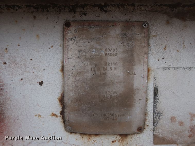 image for item DJ1888 2006 CTS BDT-40  bottom dump trailer