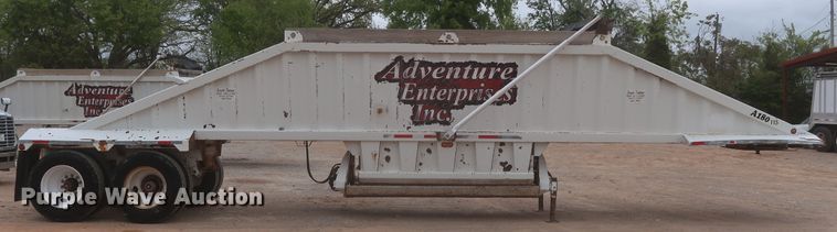 image for item DJ1889 2005 CTS BDT-40  bottom dump trailer