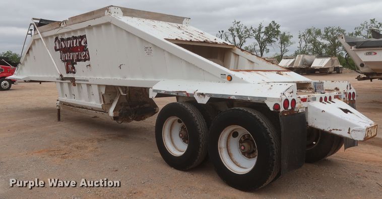 image for item DJ1889 2005 CTS BDT-40  bottom dump trailer