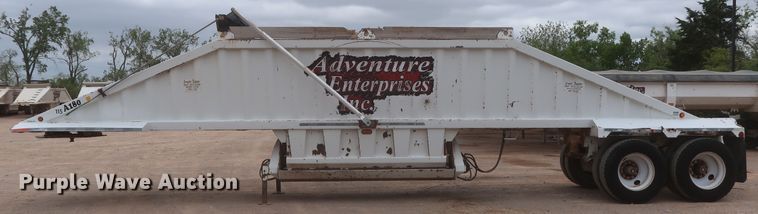 image for item DJ1889 2005 CTS BDT-40  bottom dump trailer