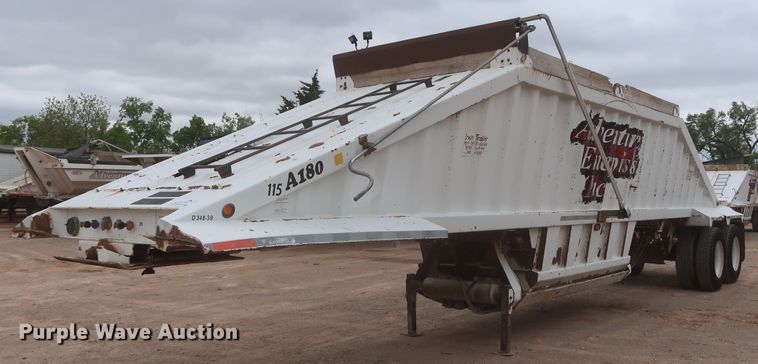 image for item DJ1889 2005 CTS BDT-40  bottom dump trailer