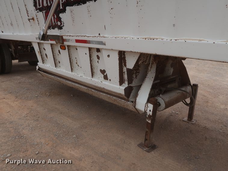 image for item DJ1889 2005 CTS BDT-40  bottom dump trailer