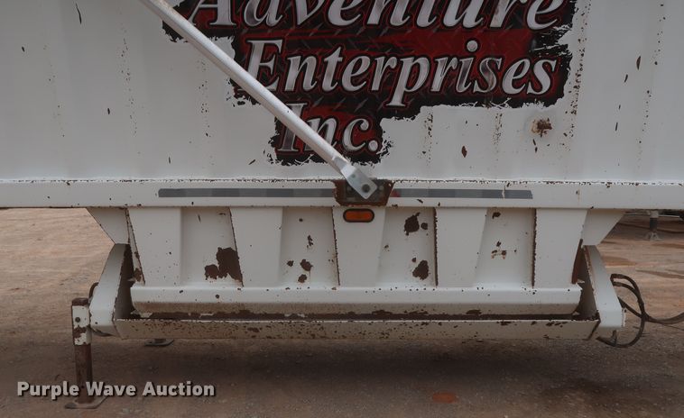 image for item DJ1889 2005 CTS BDT-40  bottom dump trailer