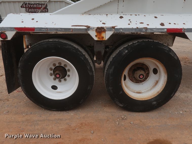 image for item DJ1889 2005 CTS BDT-40  bottom dump trailer