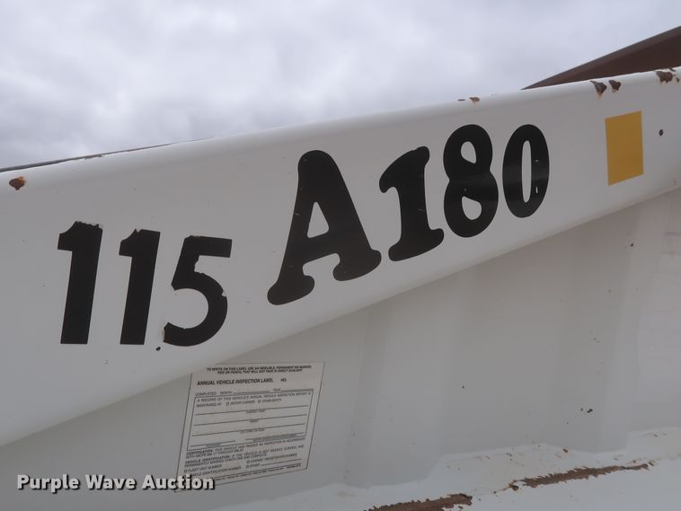 image for item DJ1889 2005 CTS BDT-40  bottom dump trailer