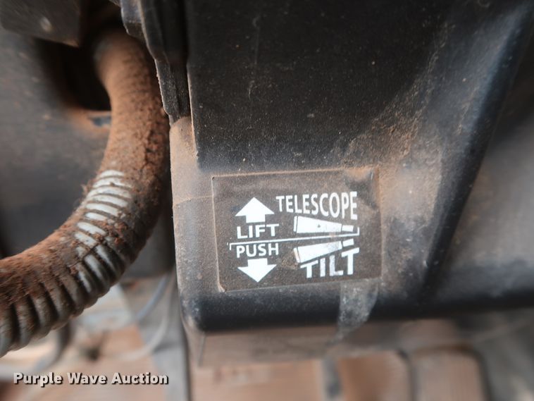 image for item DJ1891 2001 Freightliner FLD  semi truck