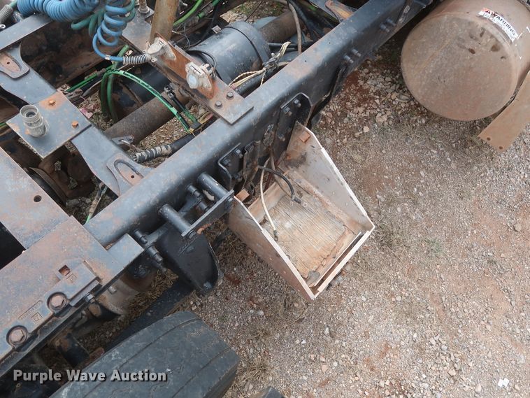 image for item DJ1891 2001 Freightliner FLD  semi truck